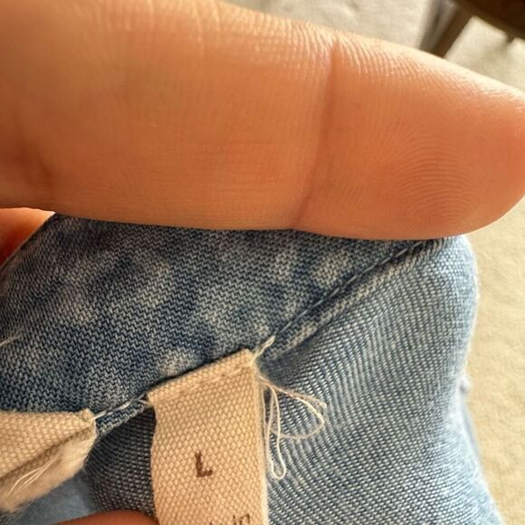 New Soft Surroundings Blue Animal Print Chambray Tunic Top Blouse Size Large - Picture 8 of 9